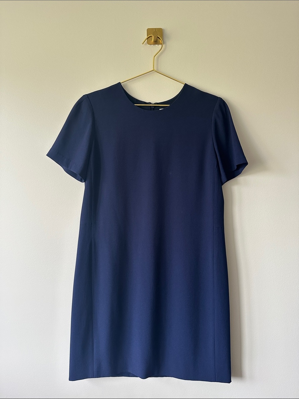 Babaton Navy Short-Sleeve Shift Dress